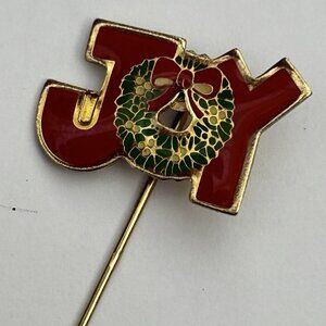 Vintage 1980’s Swib Lapel Hat Stick Pin Gold Tone Joy Christmas Wreath Holiday